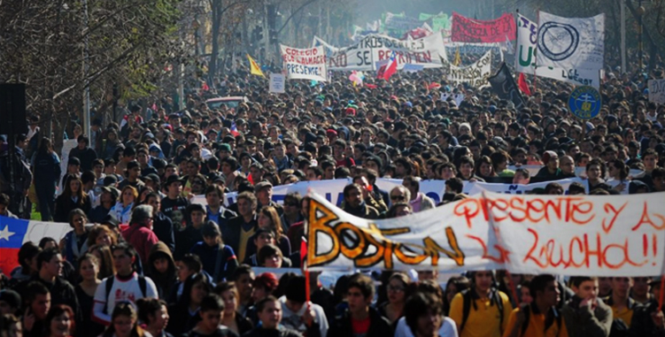 No Chile, um movimento estudantil na rede